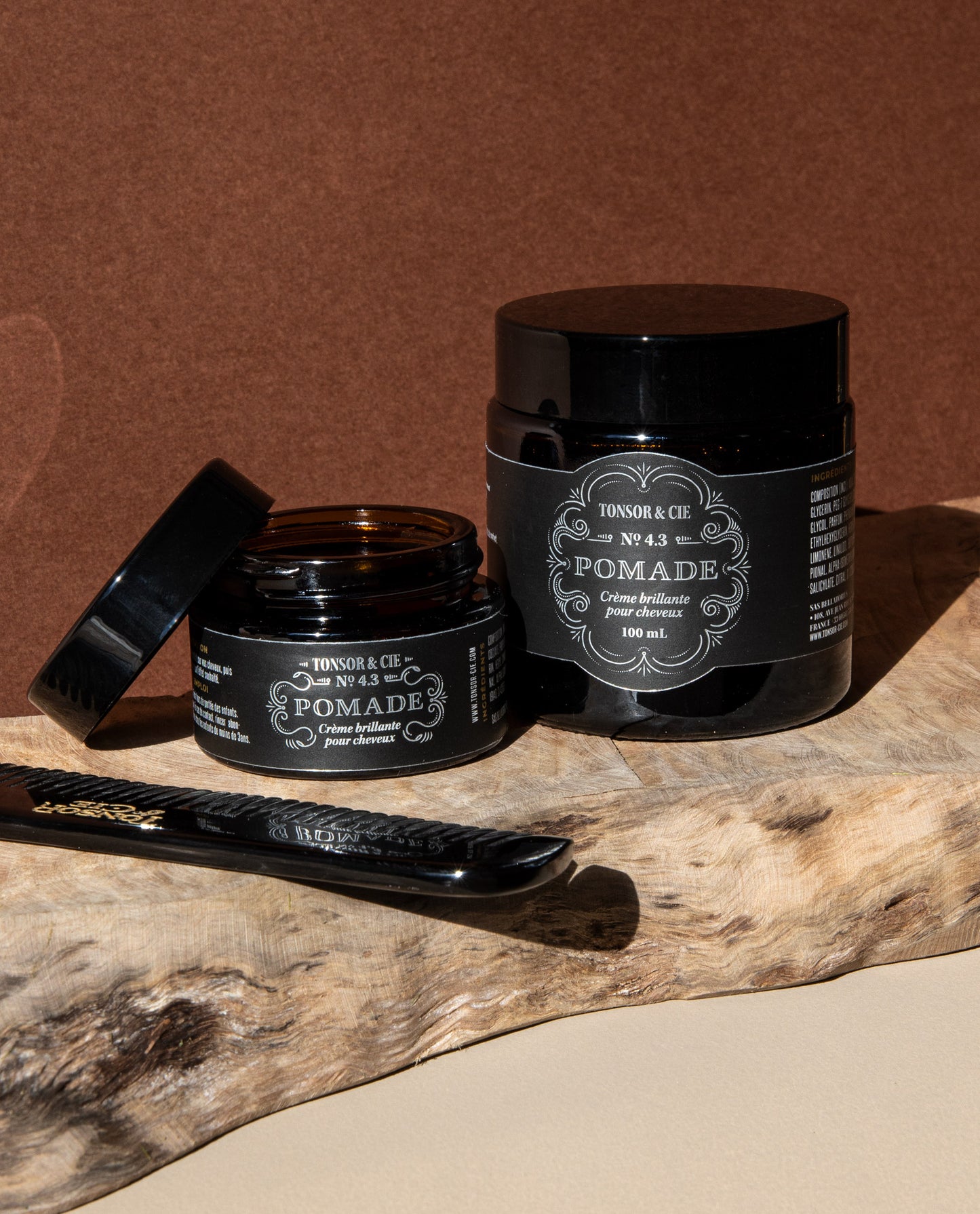 Tonsor & Cie - Pomade 100 ml - Crème Coiffante Brillante Fixation Forte - Brillance Élégante & Tenue Structurée - Texture Malléable Soluble à l’Eau - Fabriquée aux Pays-Bas