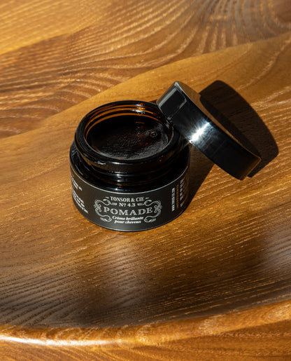 Tonsor & Cie – Pomade 30 ml – Strong Hold Shiny Styling Cream – Elegant Shine & Structured Hold – Flexible Water-Soluble Texture – Made in the Netherlands