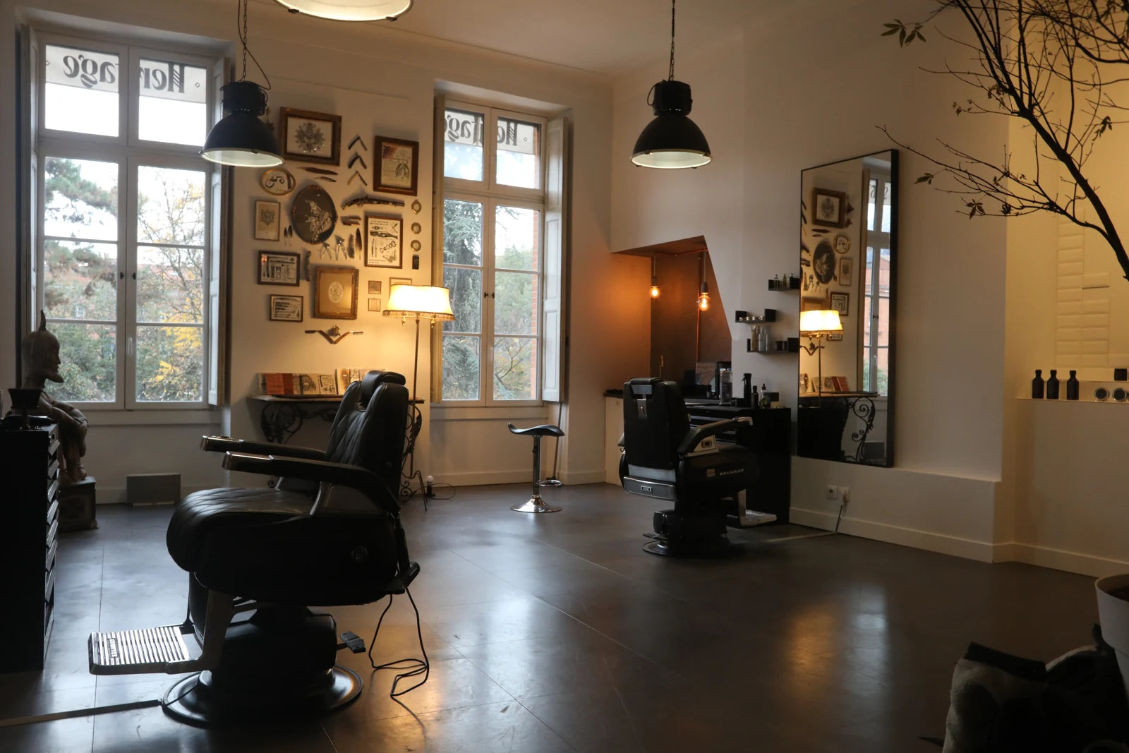 The Atelier · Light and craftsmanship — HÉRITAGE Maison Tonsor