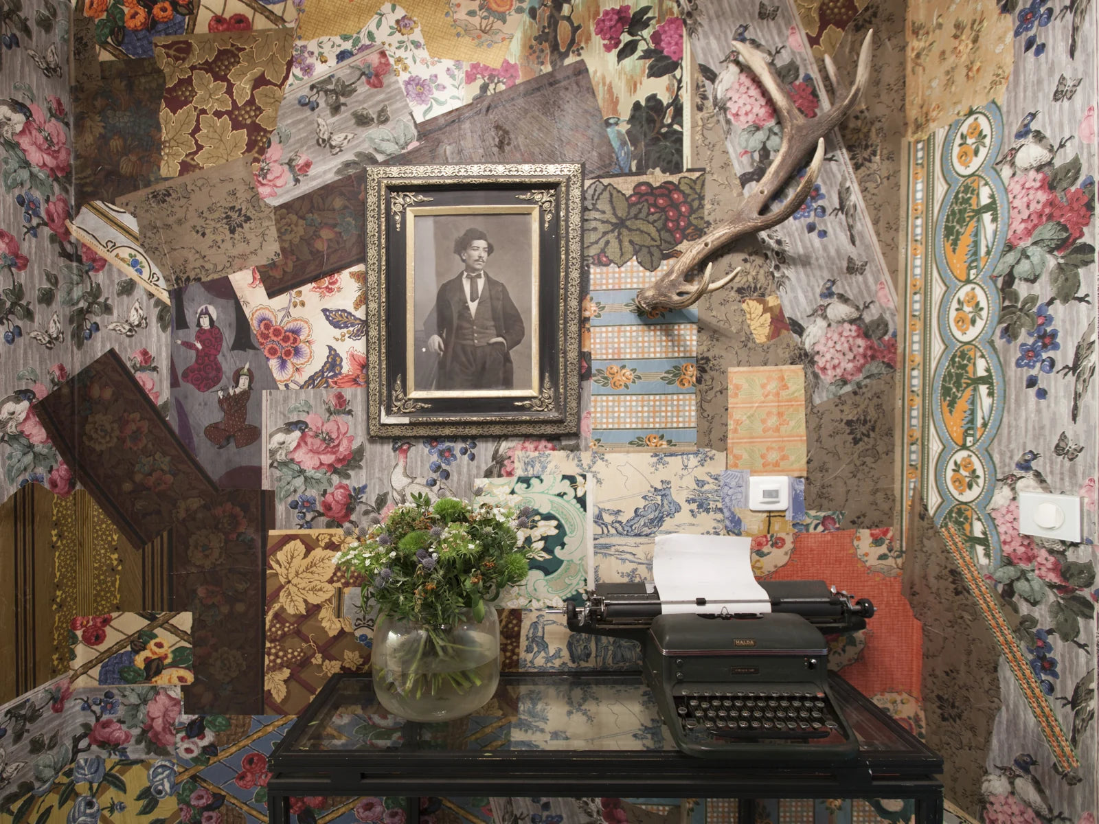 The details · A distinctive backdrop — Tonsor & Cie